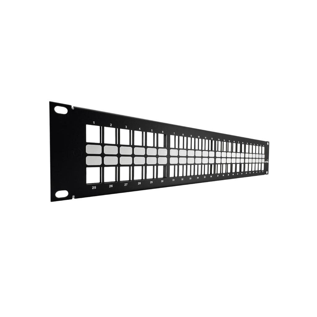 49255-H48, Panel de parcheo plano 48 puertos, para jacks QuickPort, 2UR negro