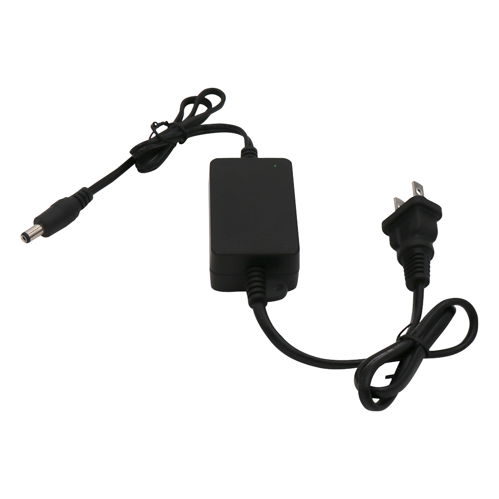 P5DC1AZK, adaptador 5 Vcc, 1A, UL, con voltaje de entrada de 100-240 Vca
