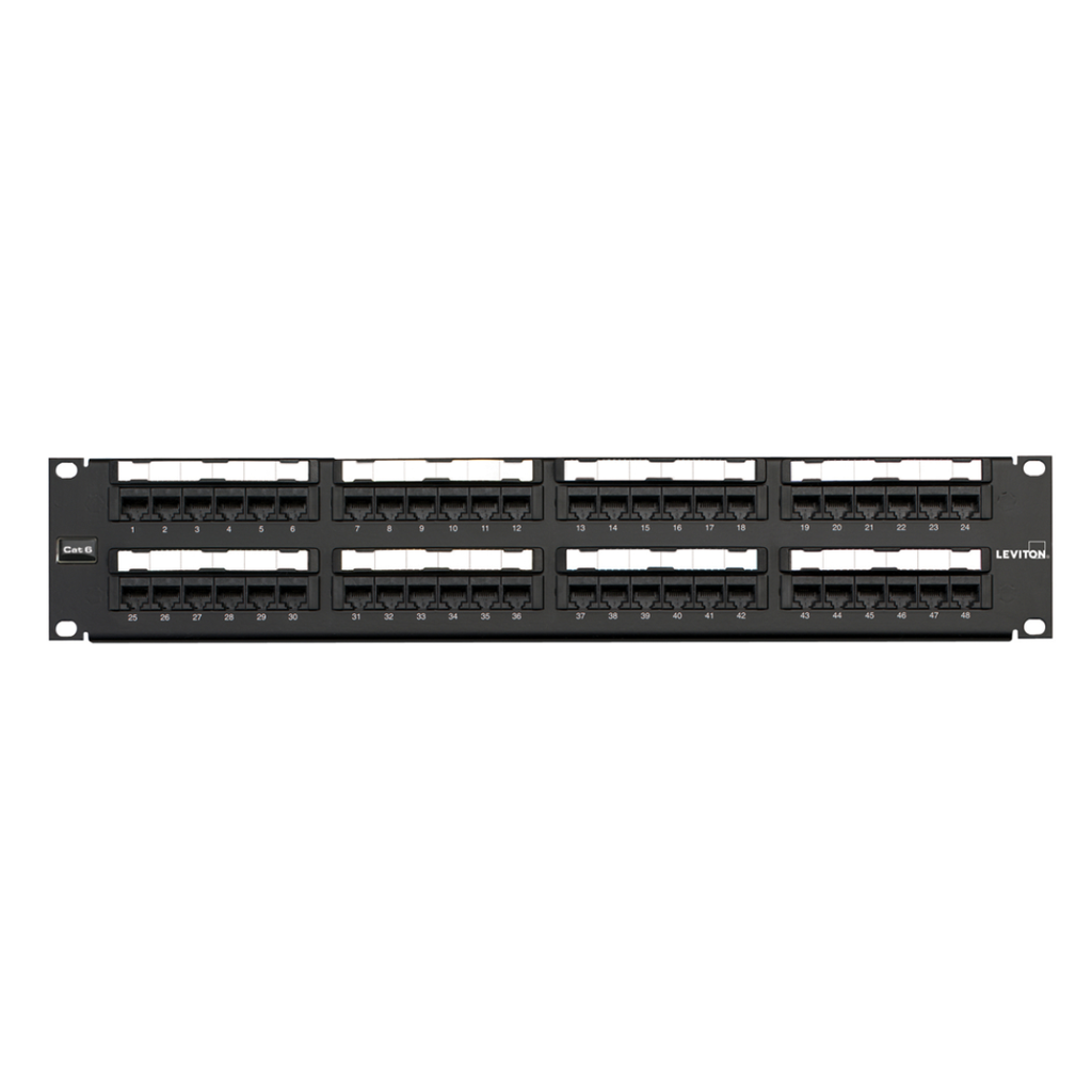 69586-U48, Panel de parcheo plano 48 puertos Cat.6, remate 110, 2UR negro